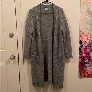 Long gray woolen cardigan
